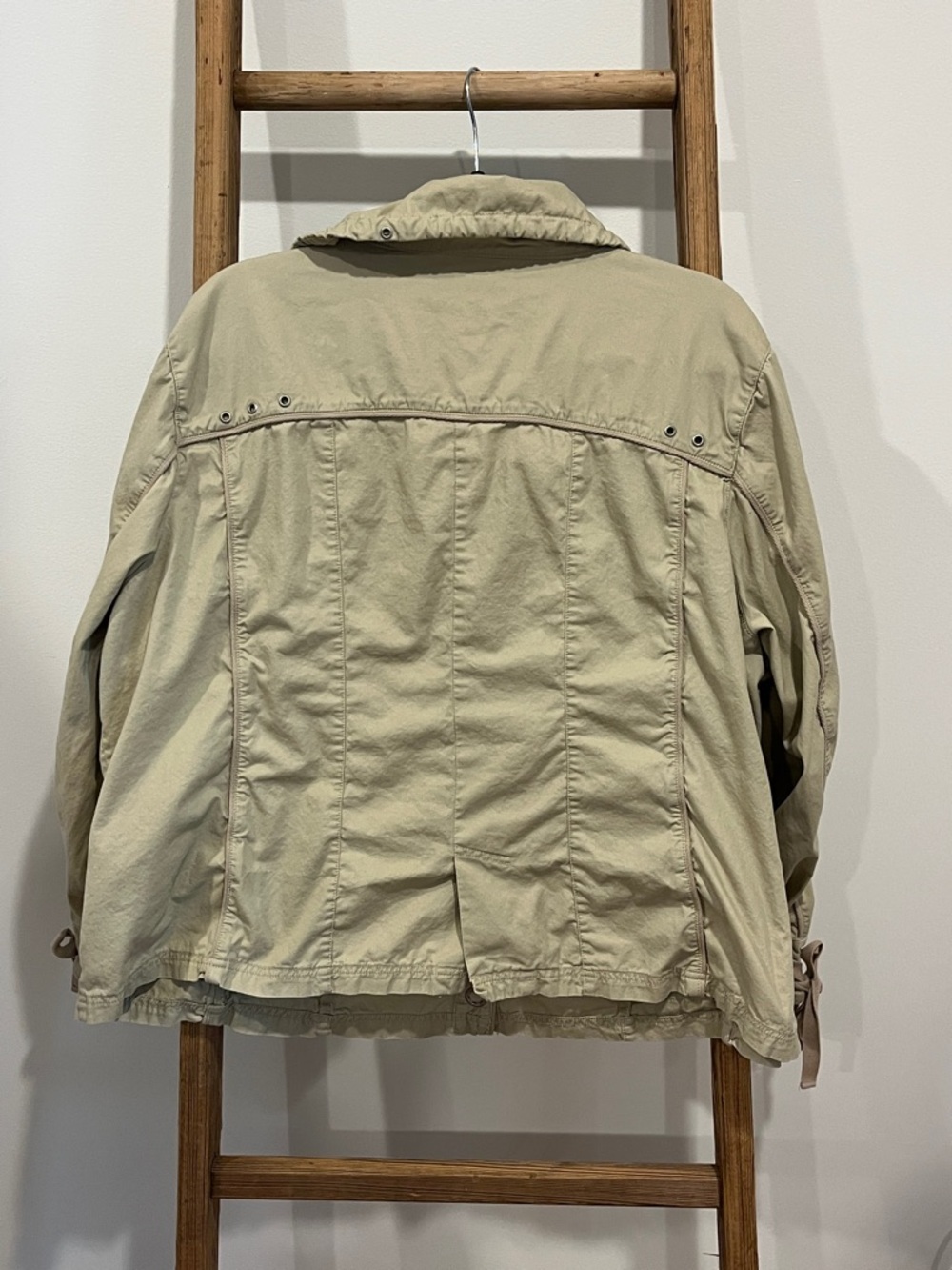 Baccini Women’s Jacket - Picture 3 of 5